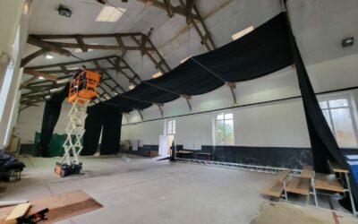 Début du montage des décors